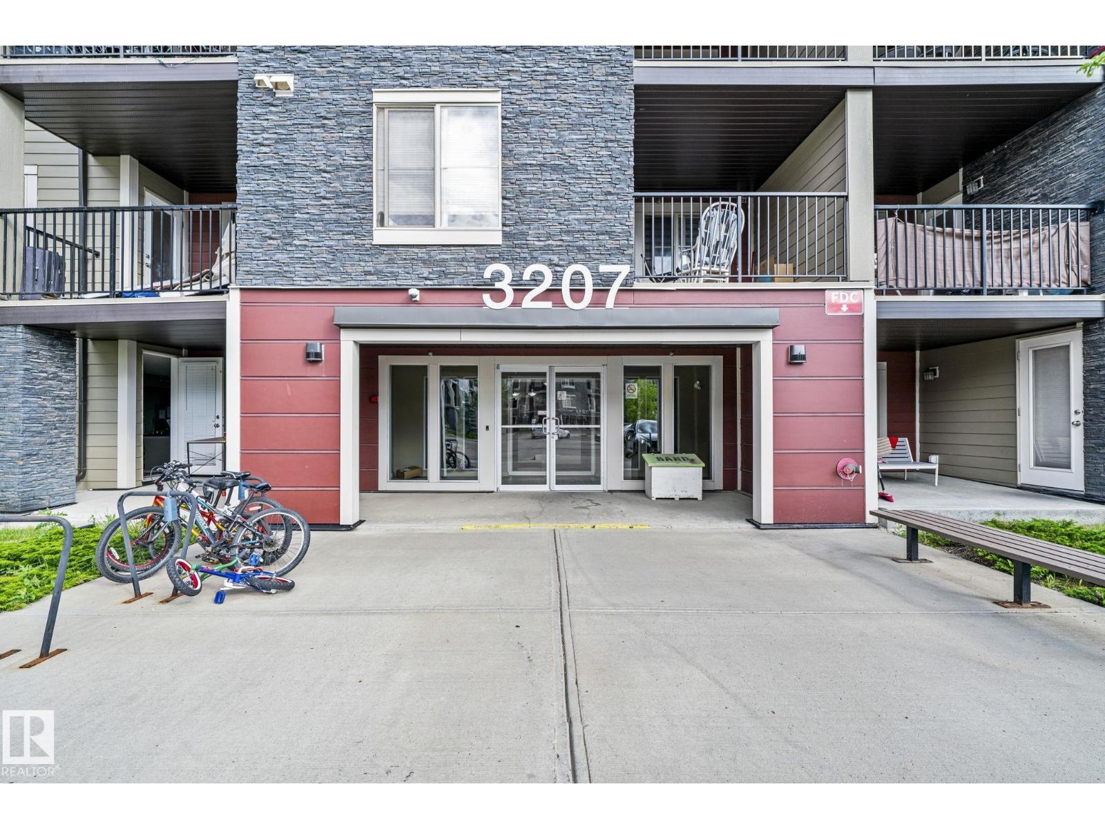 3207 James Mowatt Trail Southwest #203, Edmonton, AB T6W 3L6