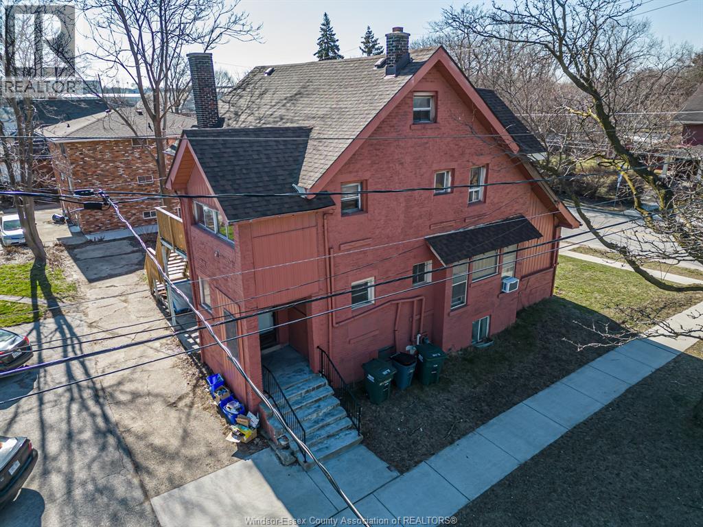 412 Prince Rd, Windsor, ON N9C 2Y8