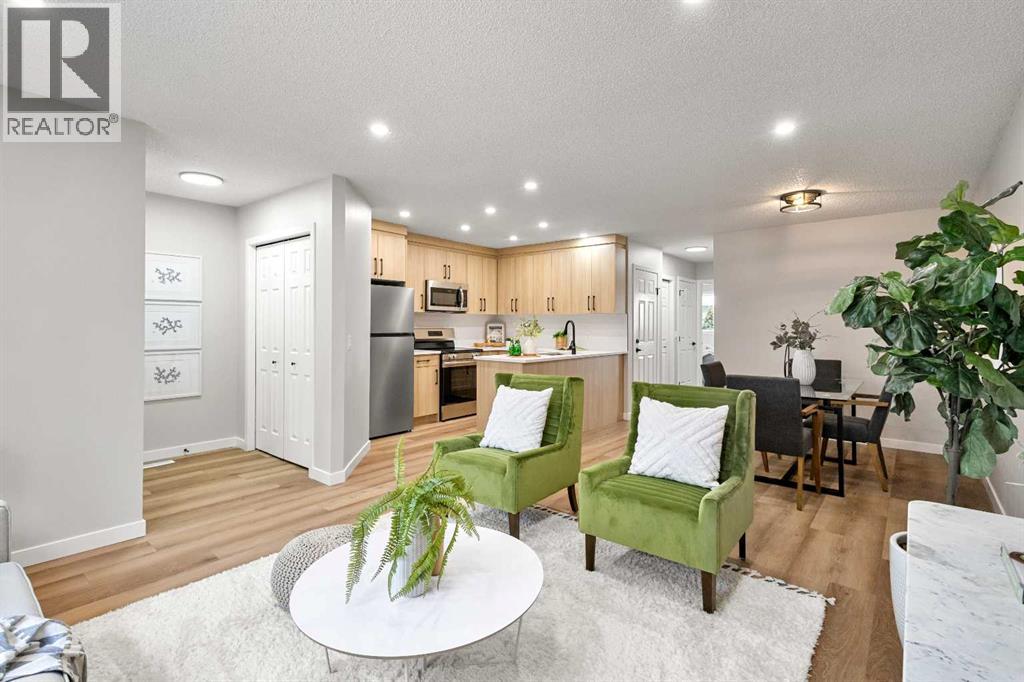 13 Appleside Close SE, Calgary, AB T2A 7T7