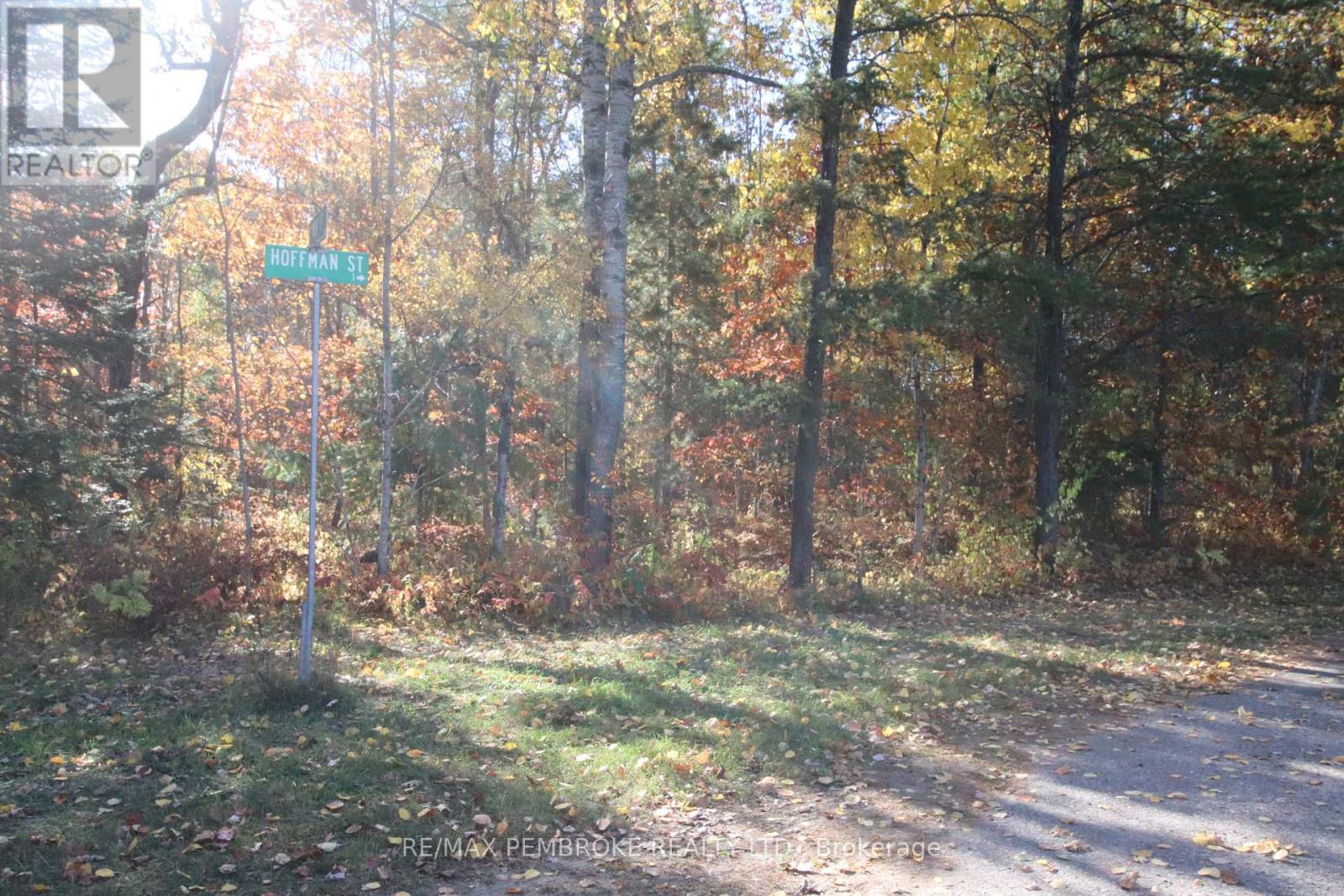 0 Hoffman St, Petawawa, ON K8H 2H5