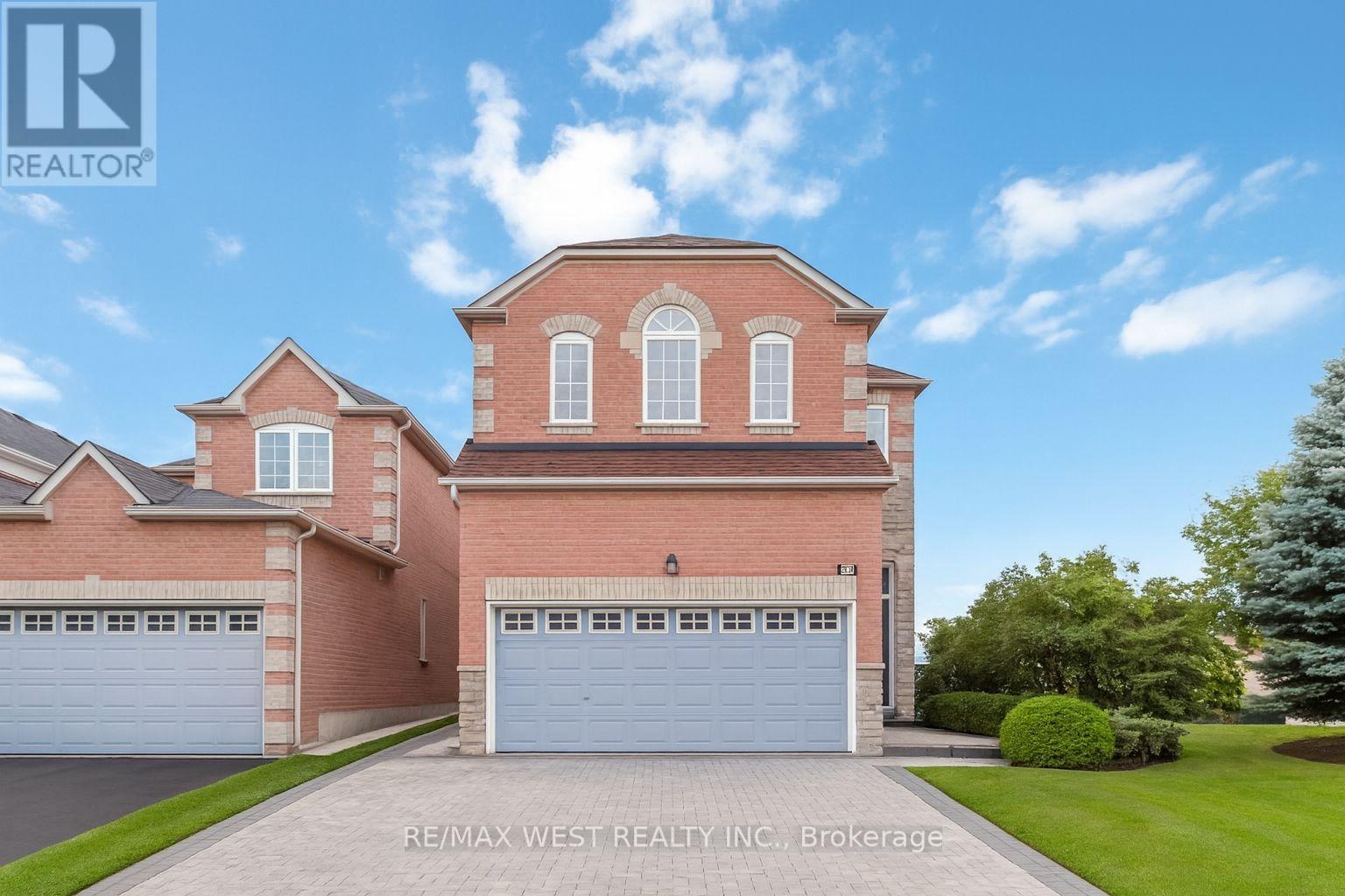 37 Belford Cres, Markham, ON L3S 4K3