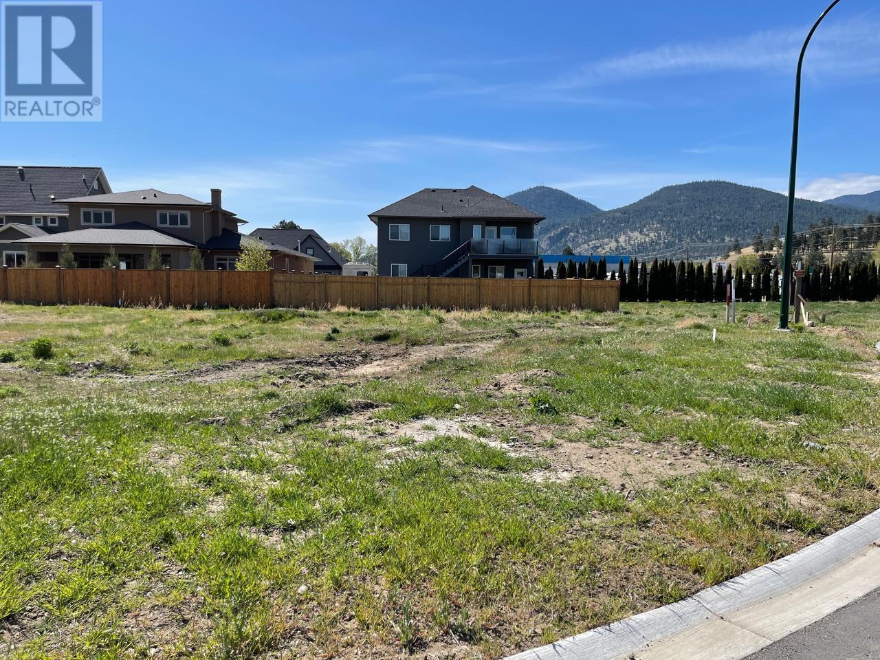 1719 Treffry Pl, Summerland, BC V0H 1Z9
