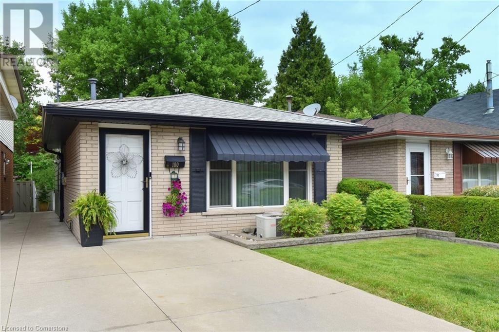 100 Whitney Ave, Hamilton, ON L8S 2G5