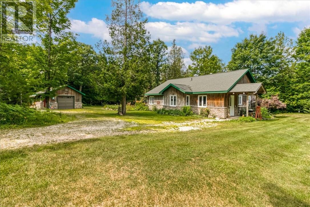 80 Steven St, Gore Bay, ON P0P 1H0