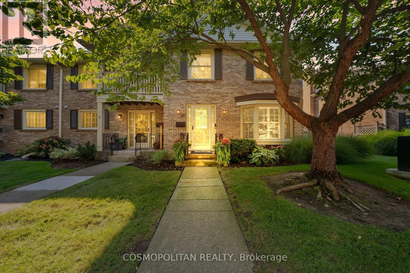 10 409 Vine St, St. Catharines, ON L2M 3S2