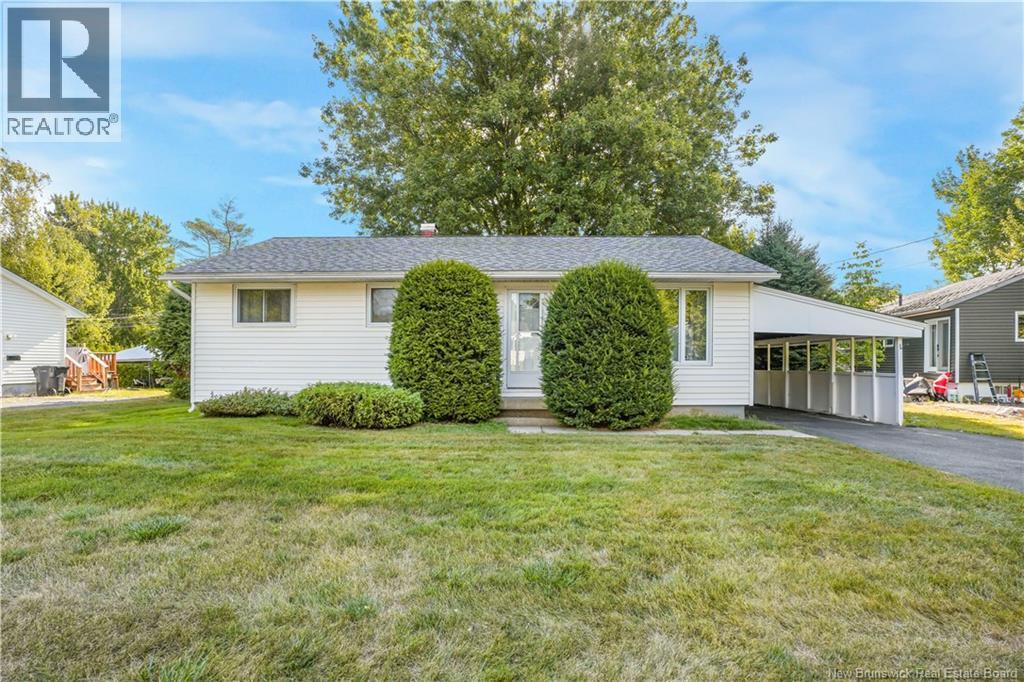 100 Bird Ave, Fredericton, NB E3A 2H7