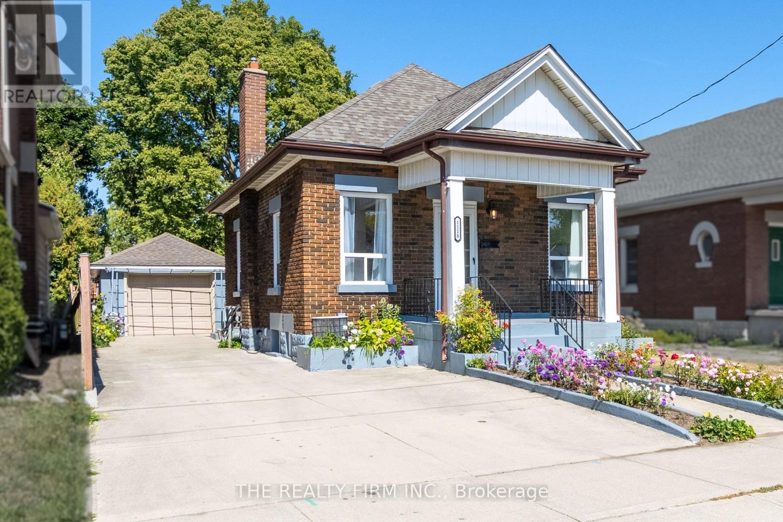 1118 Trafalgar St, London, ON N5Z 1G8