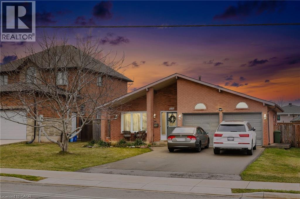 215 Dewitt Rd, Hamilton, ON L8E 2S9