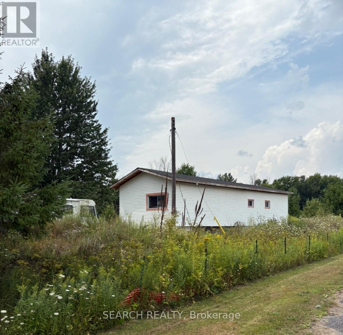 14171 Edwards Rd, South Stormont, ON K0C 1M0