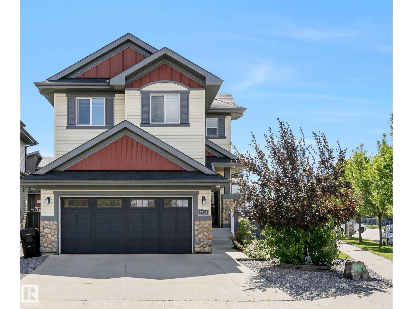 7703 Getty Wd NW, Edmonton, AB T5T 4K9