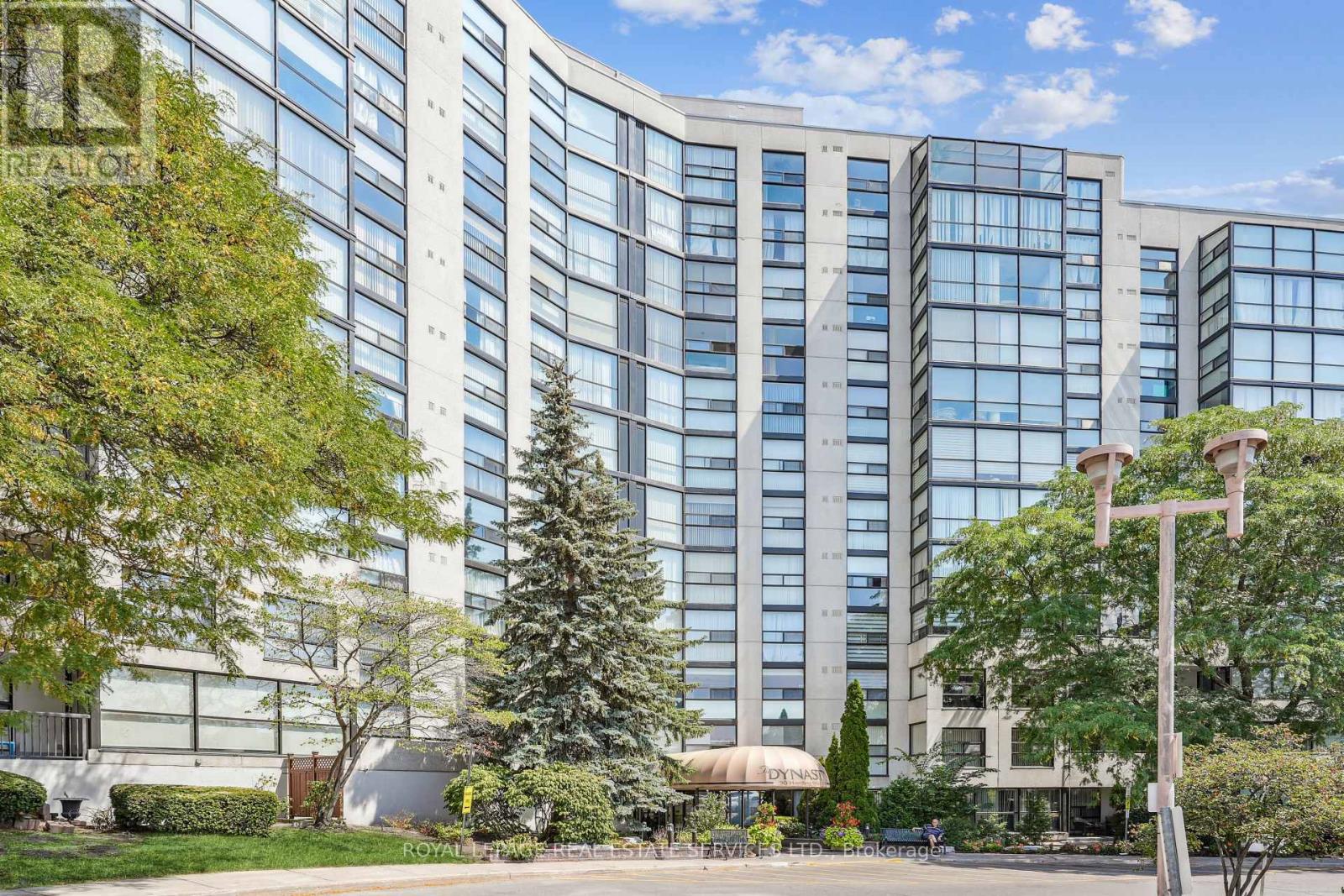 417 30 Harding Blvd W, Richmond Hill, ON L4C 9M3