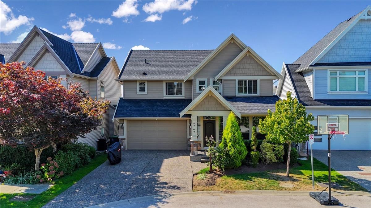 182 Street Unit 6767 #a, Surrey, BC V3S 1E5