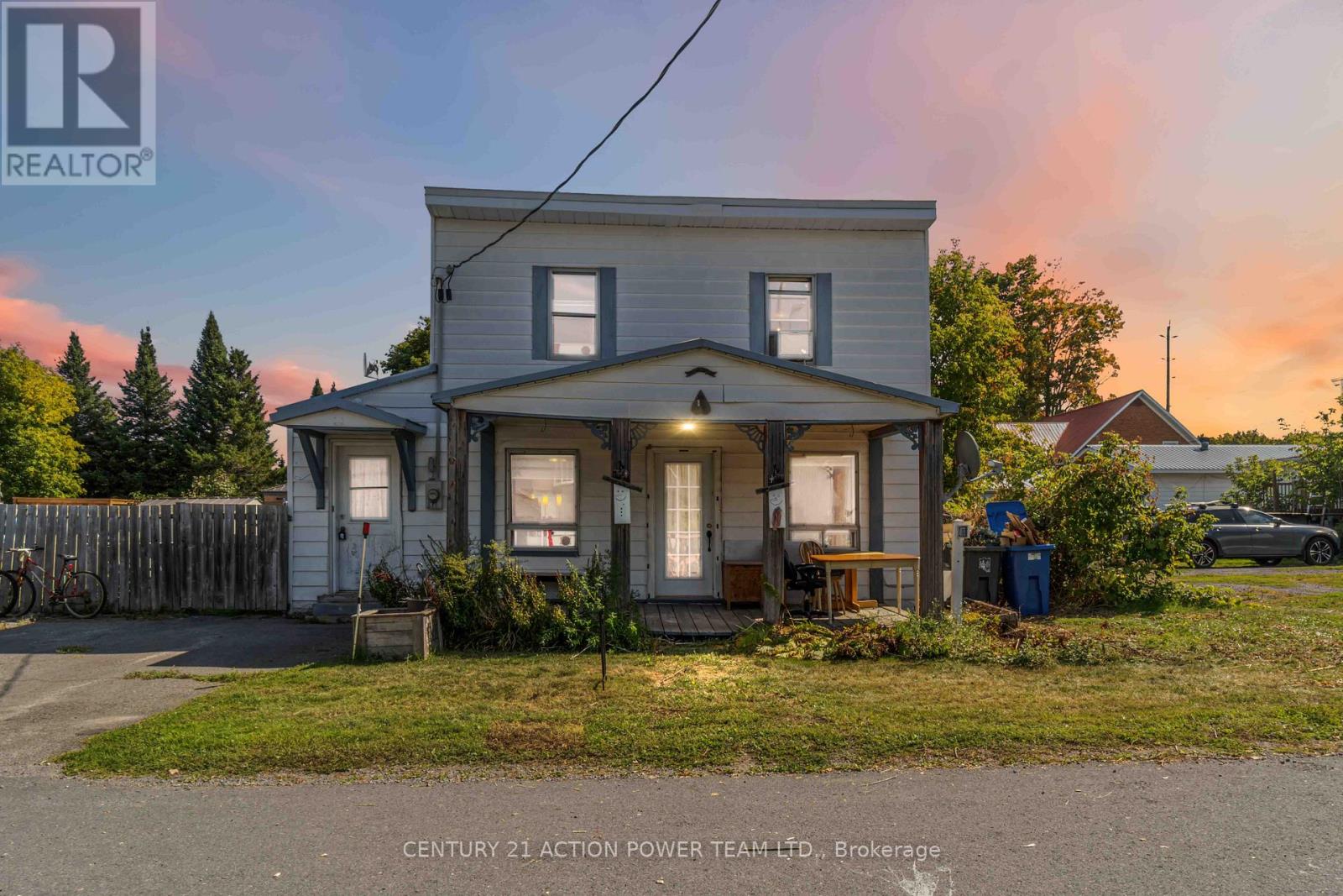 4975 St Paul St, East Hawkesbury, ON K0B 1P0