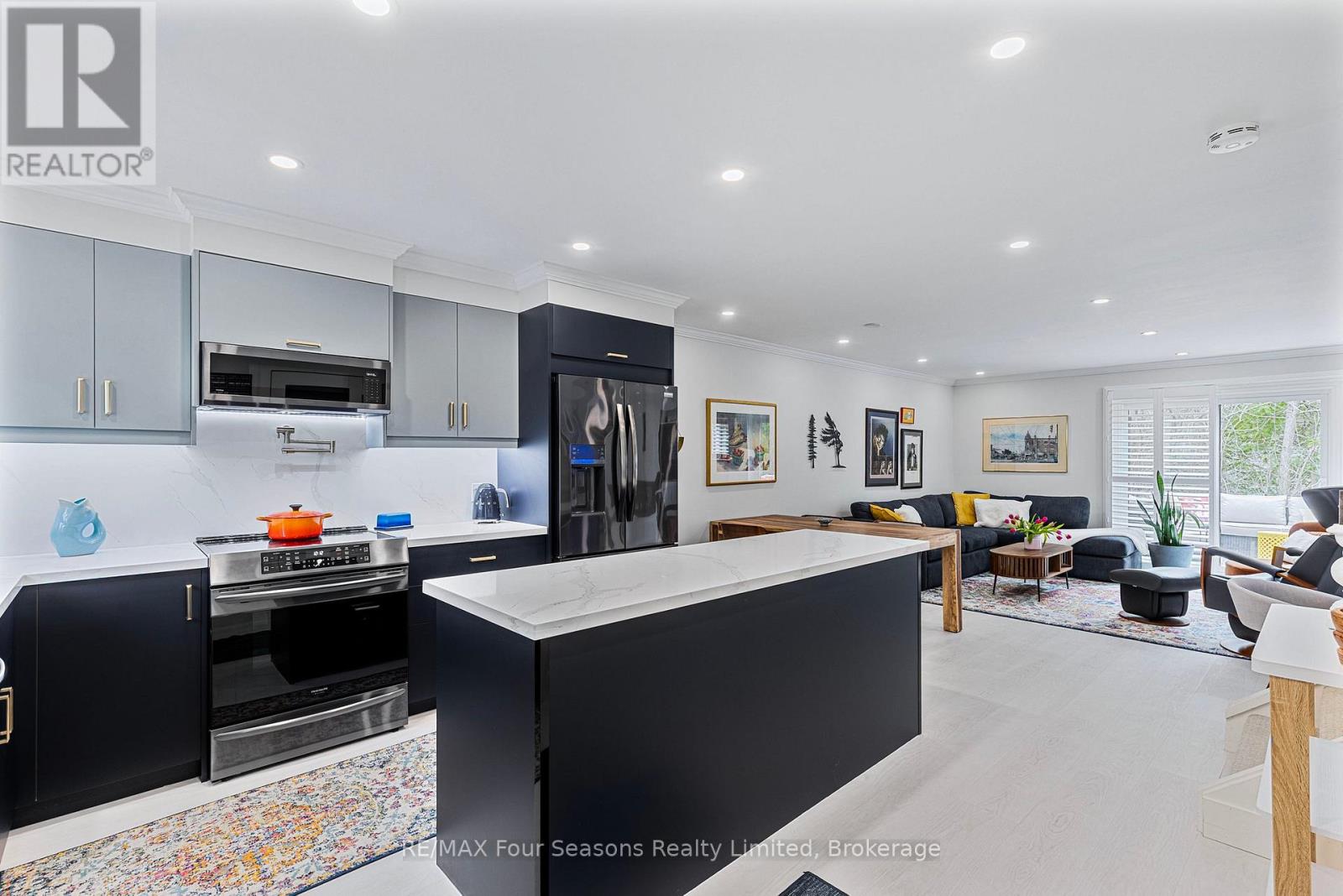 113 Escarpment Cres, Collingwood, ON L9Y 5B4