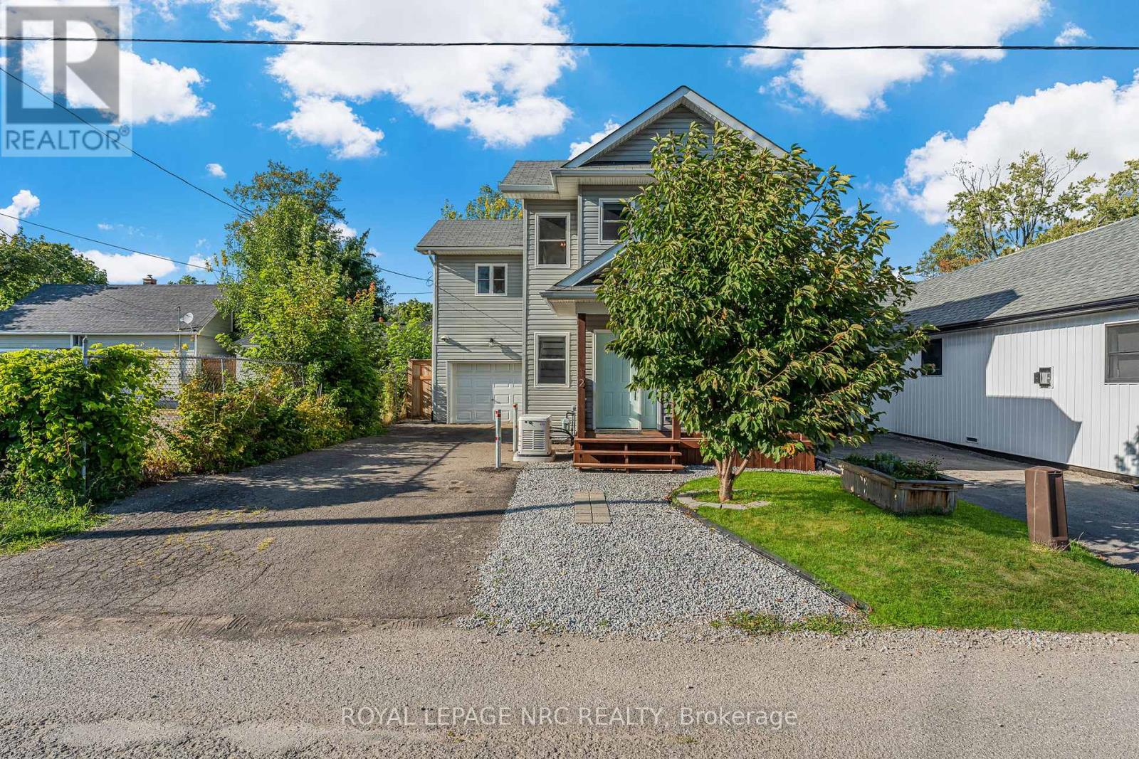12 Lincoln Rd E, Fort Erie, ON L0S 1B0