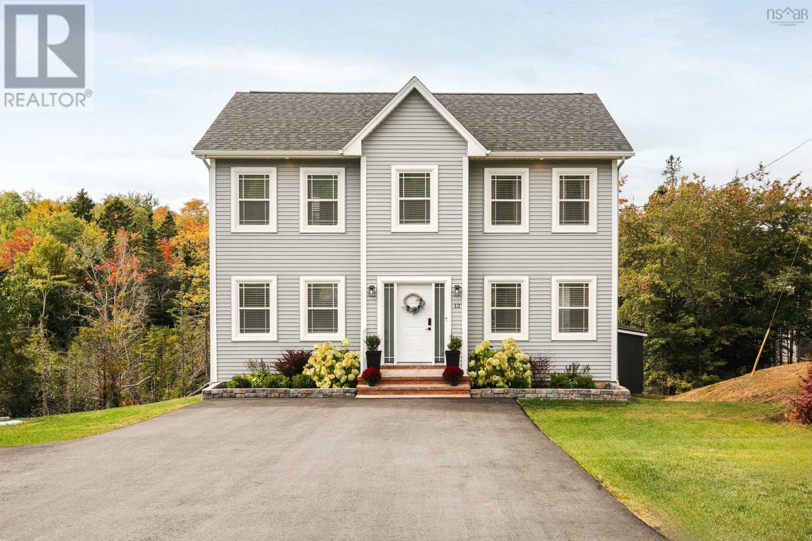 12 Barnham Ct, Hammonds Plains, NS B4B 1V8