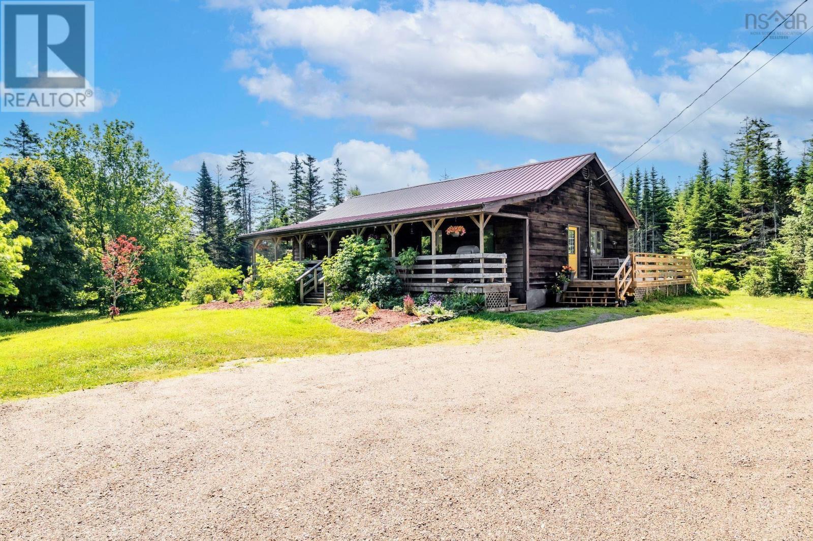758 Newtonville Rd, Wolfville, NS B4P 2R1
