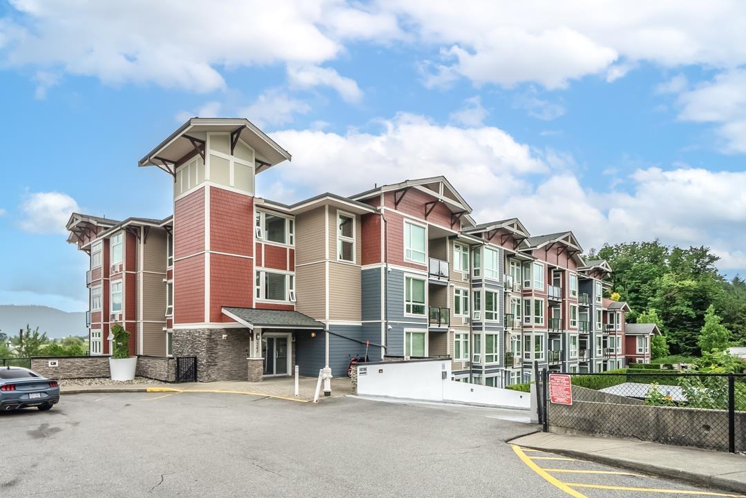 2242 Whatcom Road Unit 206, Abbotsford, BC V3G 0G2