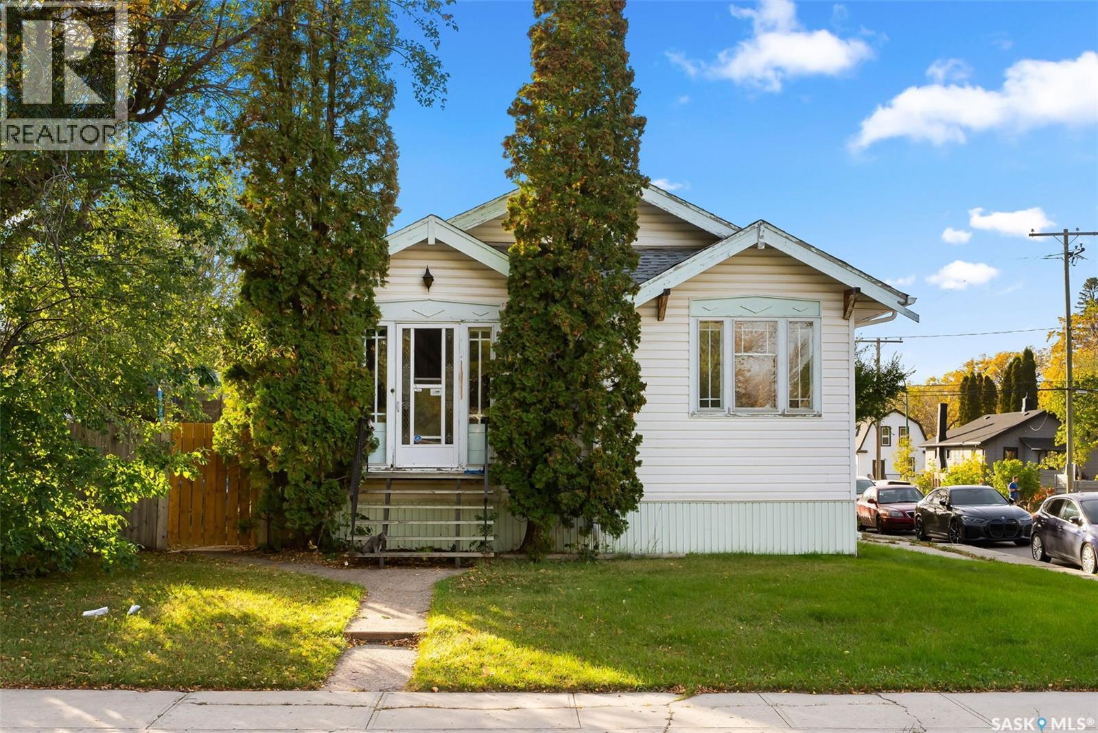 1400 Queen St, Regina, SK S4T 4B8