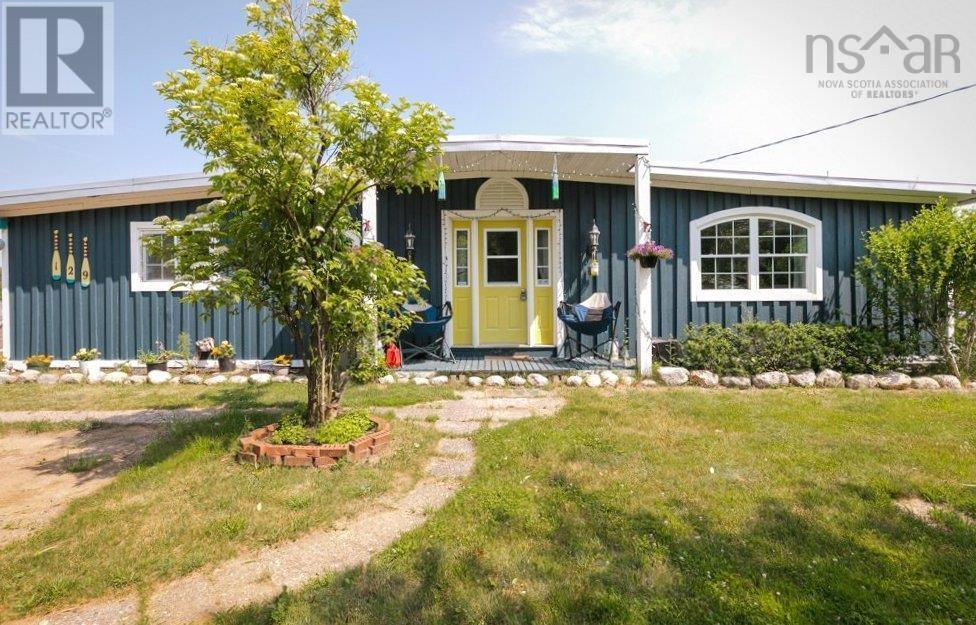 129 Crandall Rd, Martins Point, NS B0J 2E0