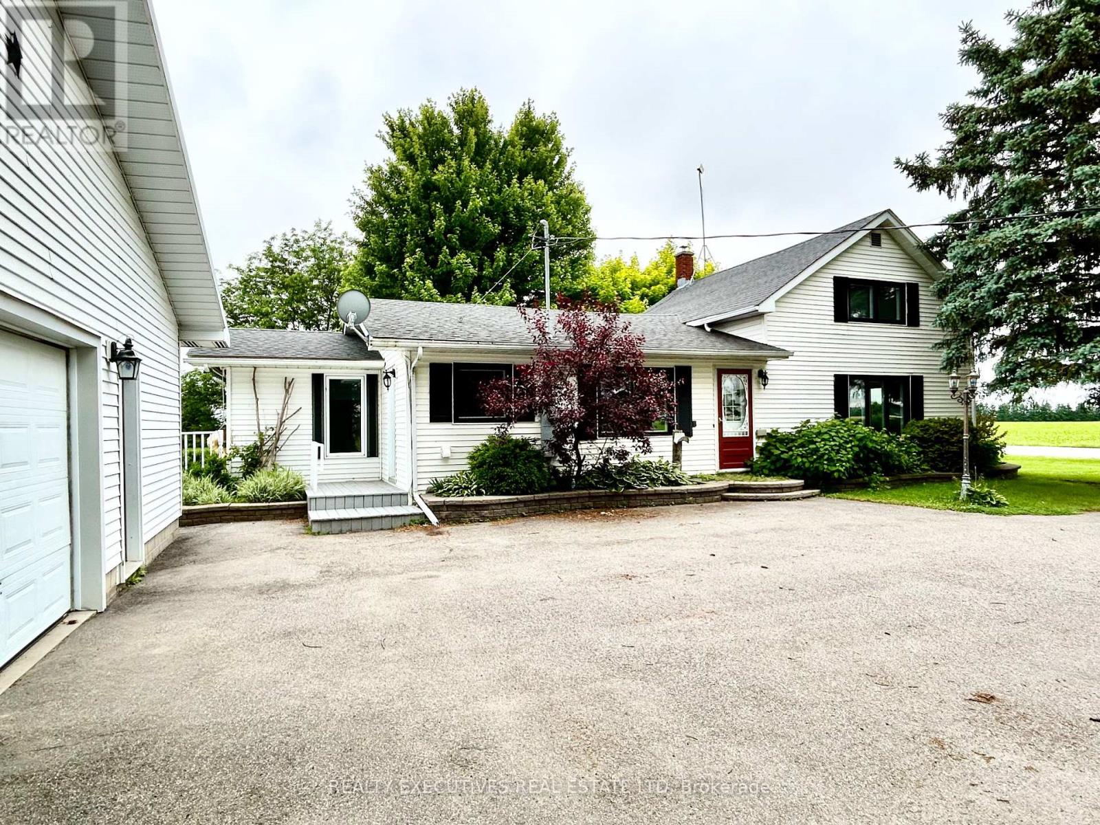 11908 Toyeshill Rd, South Dundas, ON K0C 2H0