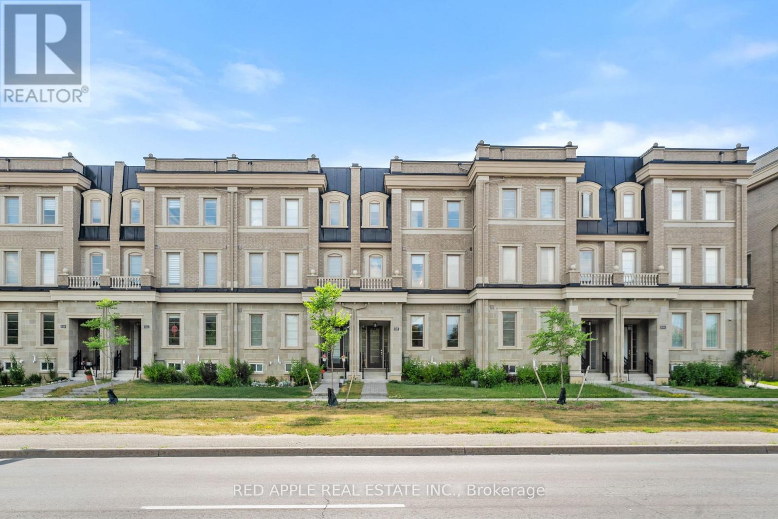 9392 Bayview Ave, Richmond Hill, ON L4C 4Z2
