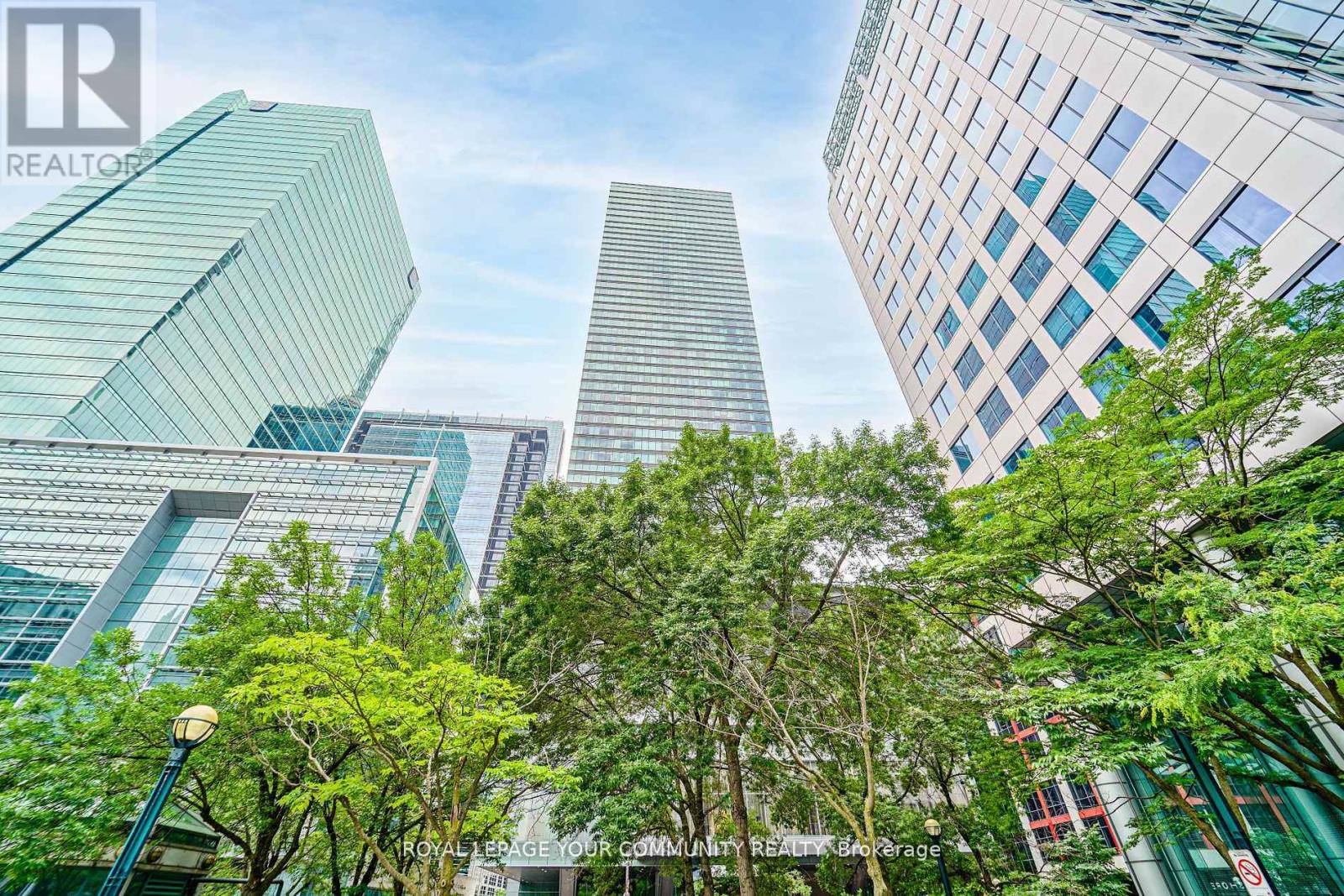 3903 183 Wellington St W, Toronto, ON M5V 0A1