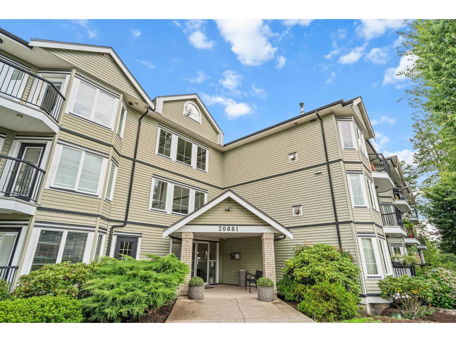 20881 56 Avenue Unit 208, Langley, BC V3A 3Z3