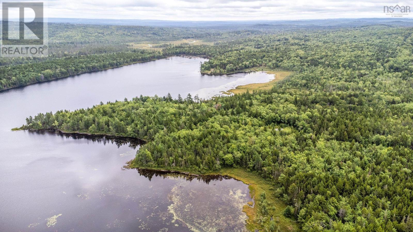 3 Powell Dr, Mount Uniacke, NS B0N 1Z0
