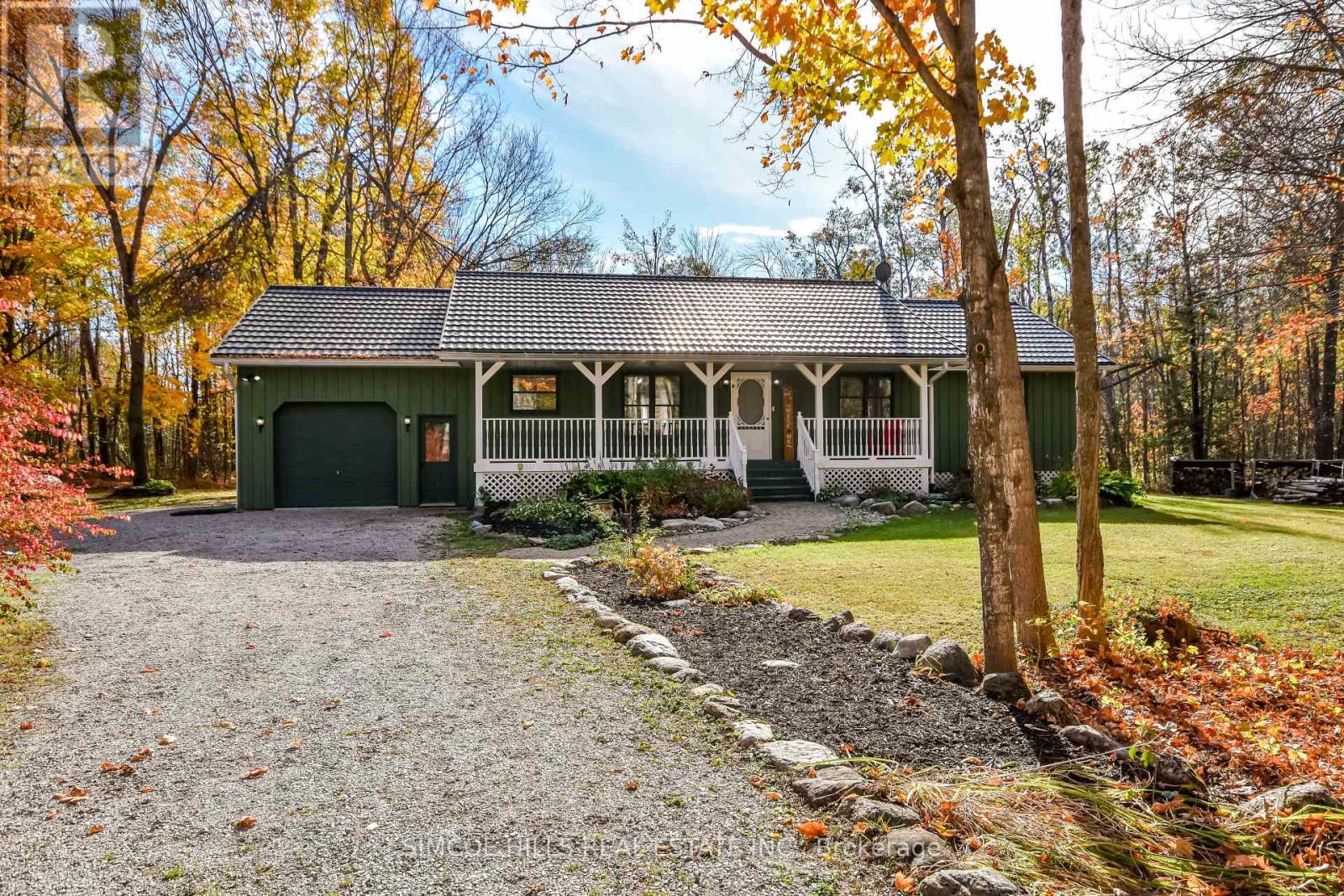 2021 Monck Rd, Ramara, ON L3V 6H5