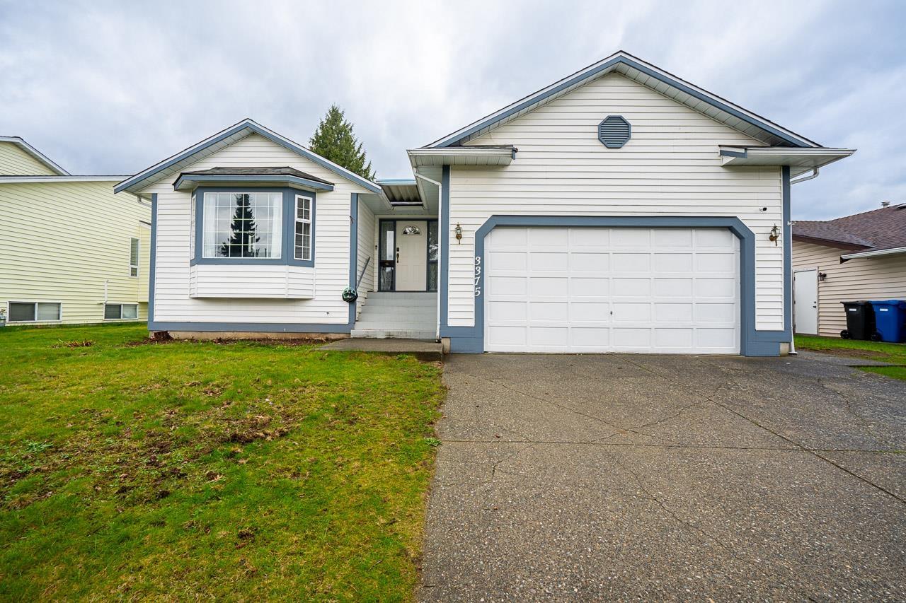 3375 Hedley St, Abbotsford, BC V2T 5C1