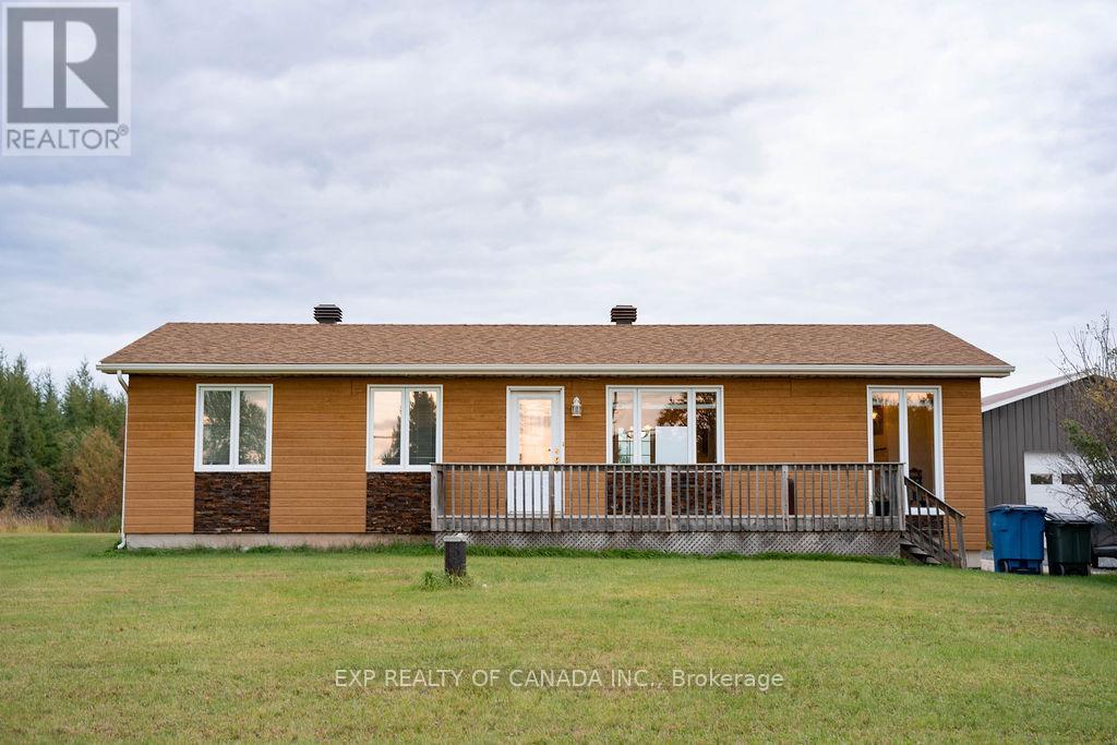 132 Highway No 11 South Hwy S, Cochrane, ON P0L 1C0