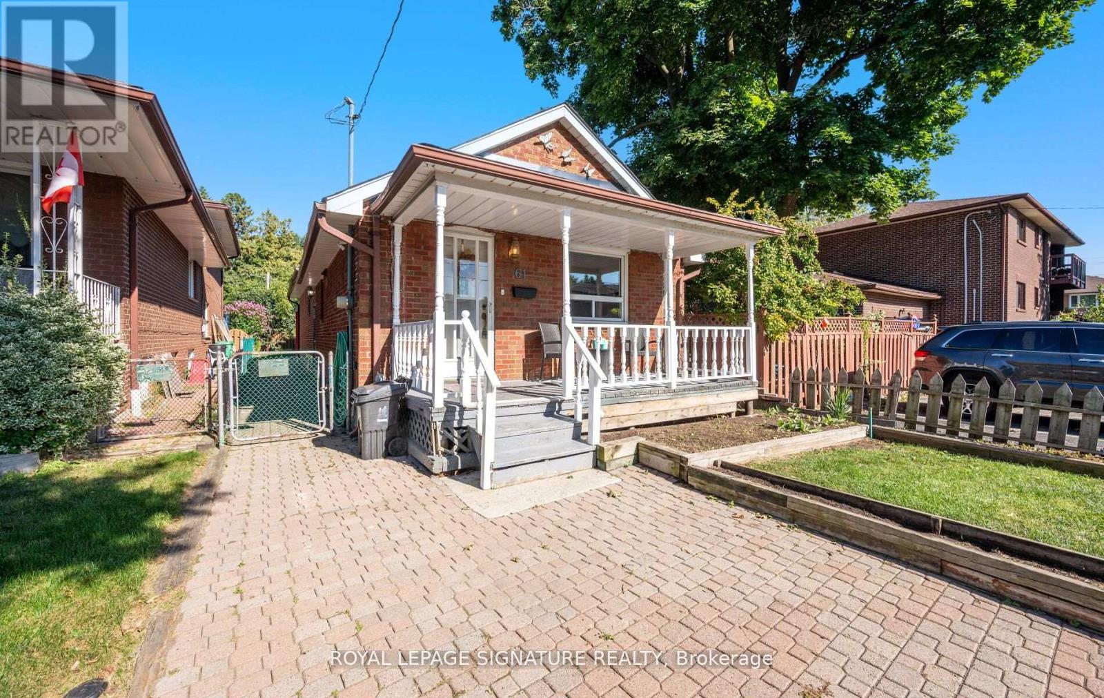 61 Foch Ave, Toronto, ON M8W 3X5