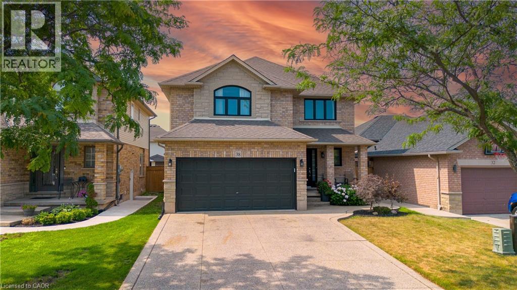 38 Sonoma Ln, Hamilton, ON L8E 6B5