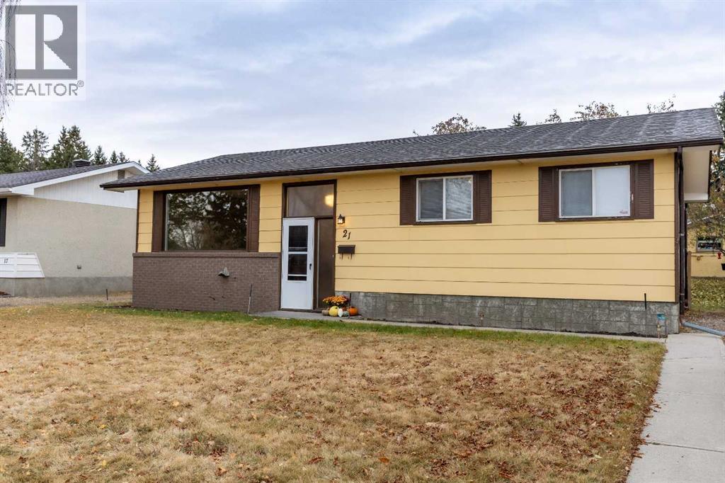 21 Watson St, Red Deer, AB T4N 5X7