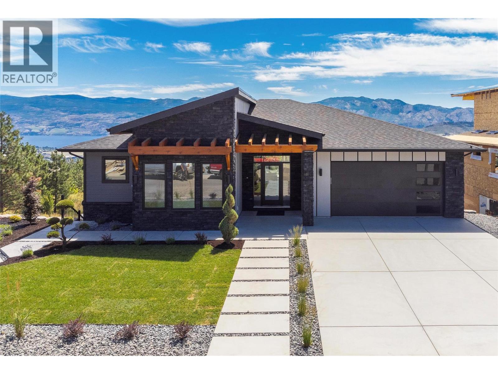 2803 Copper Ridge Dr, West Kelowna, BC V4T 2X3