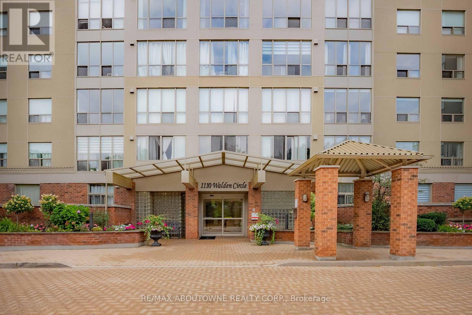903 1110 Walden Cir, Mississauga, ON L5J 4R3