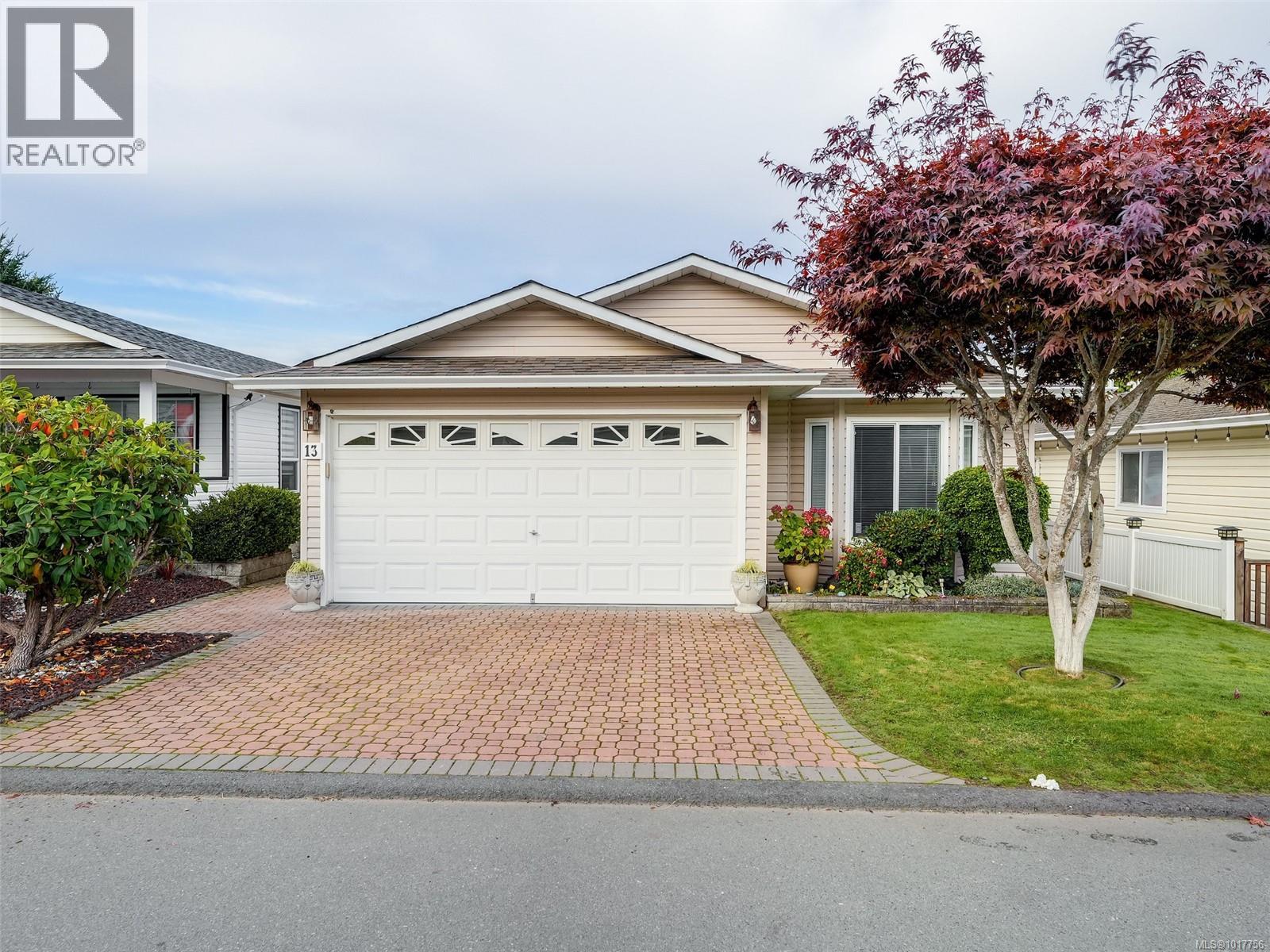 13 Eagle Ln, View Royal, BC V9A 7M2