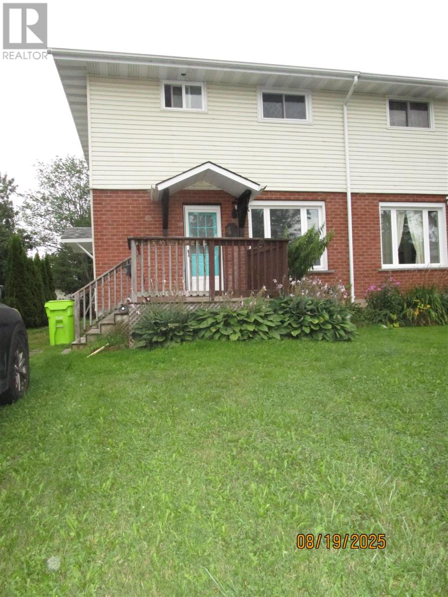 41 Princeton Dr, Sault Ste. Marie, ON P6B 5T4