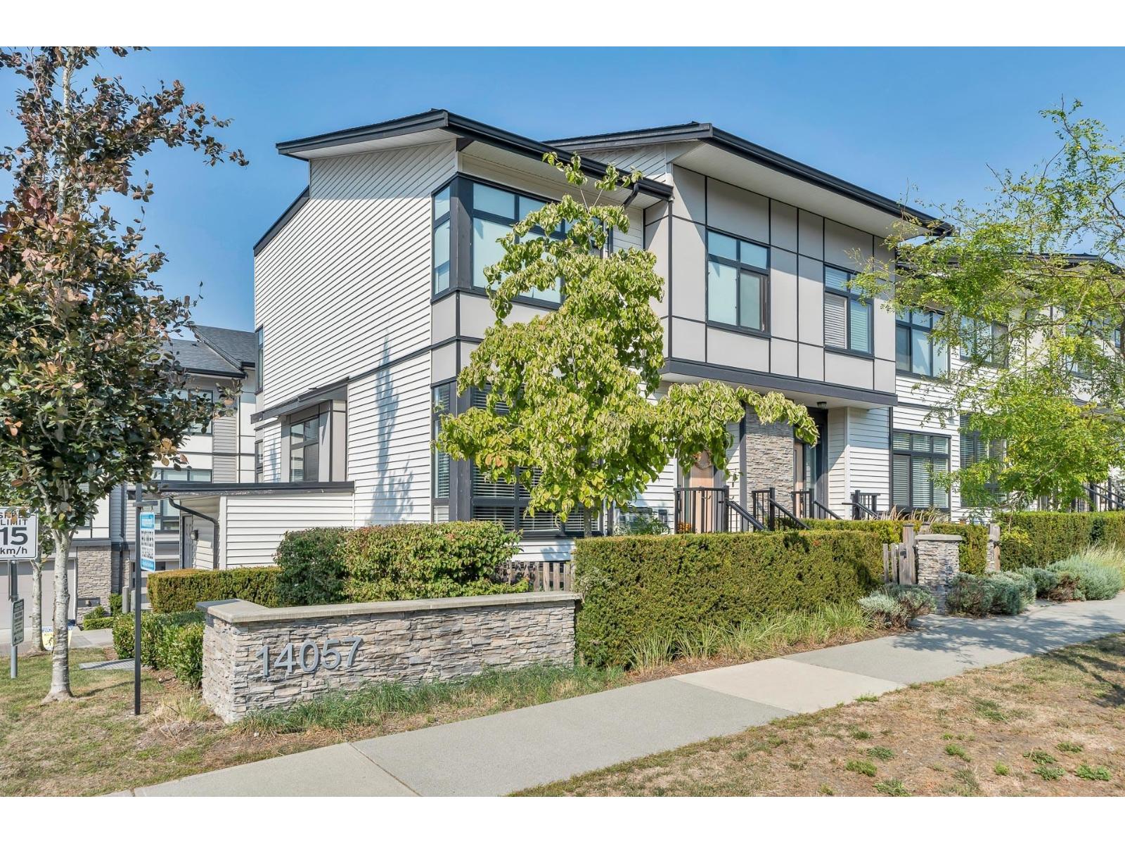 14057 60a Avenue Unit 7, Surrey, BC V3X 0J2