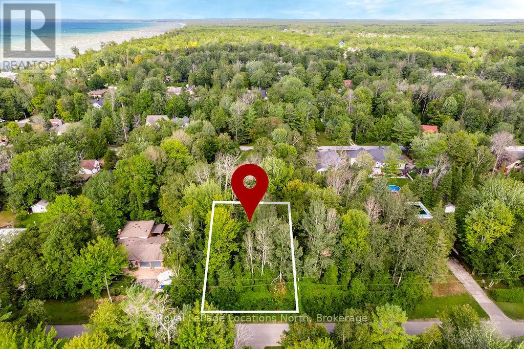 81 39th Street North, Wasaga Beach, ON L9Z 2A3