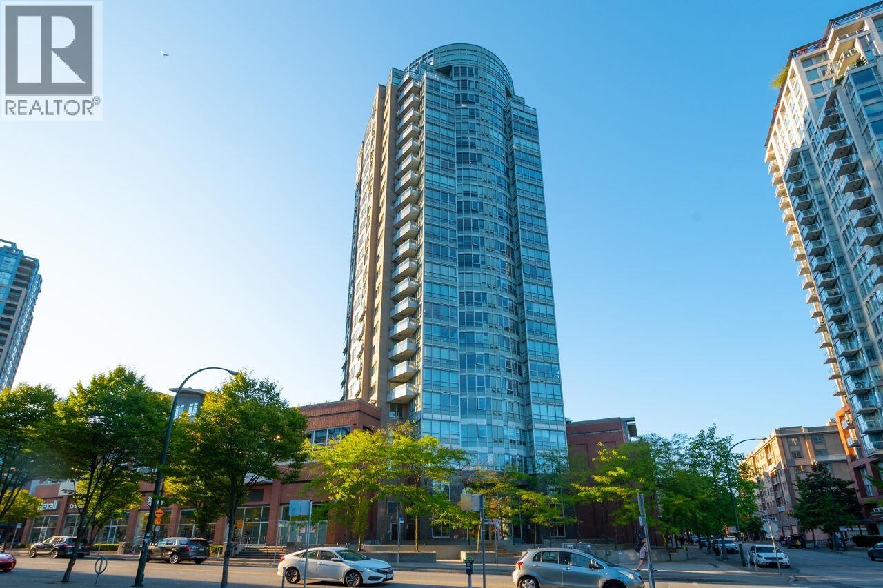 63 Keefer Place Unit 209, Vancouver, BC V6B 6N6