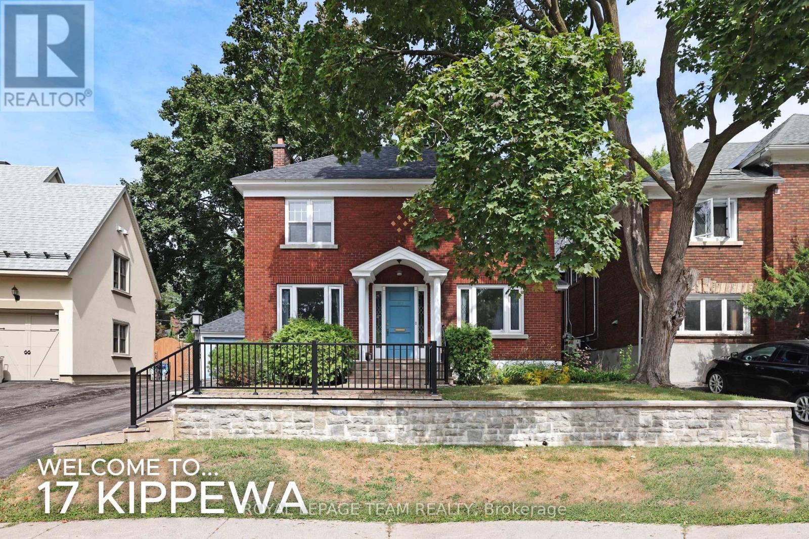 17 Kippewa Dr, Ottawa, ON K1S 3G3