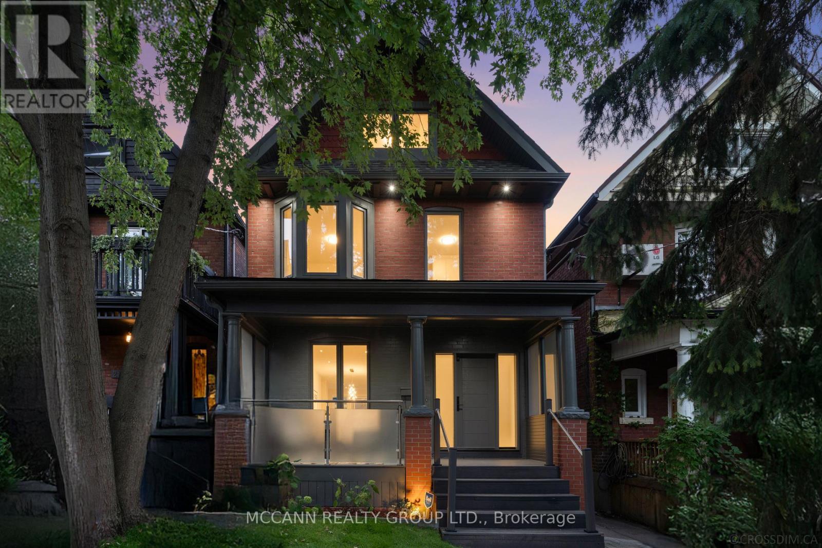 217 Pearson Ave, Toronto, ON M6R 1G6