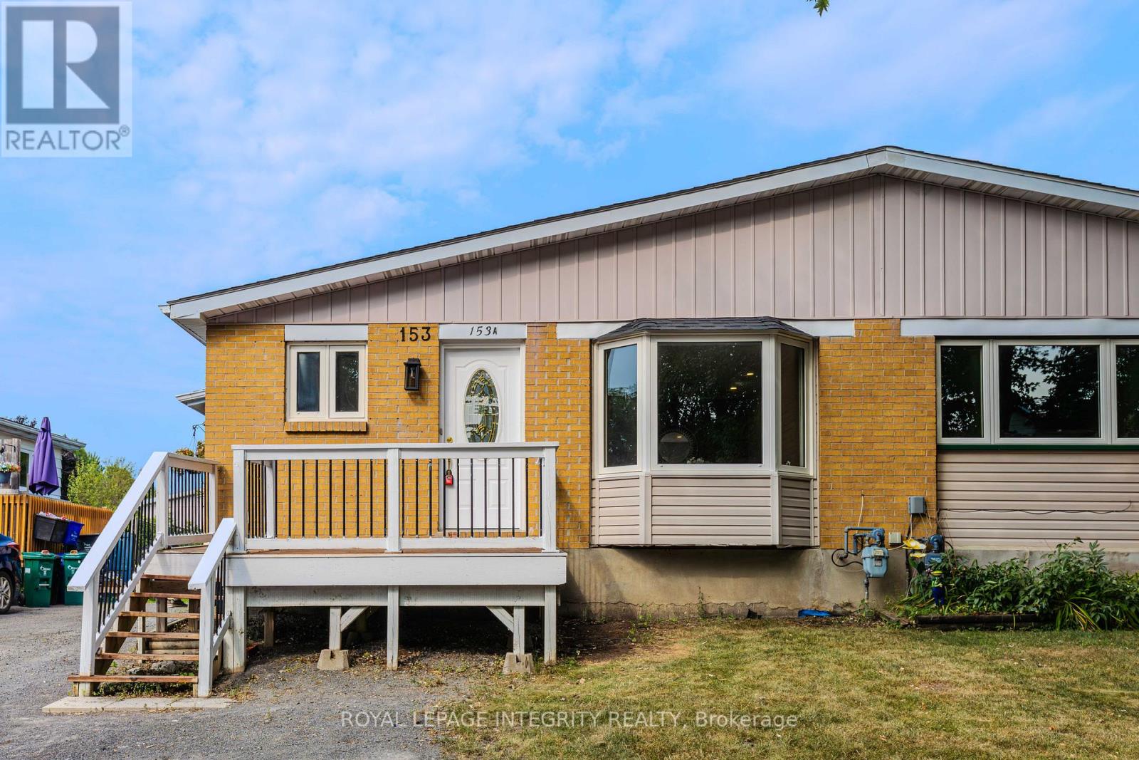 153 Glamorgan Dr, Ottawa, ON K2L 1R7