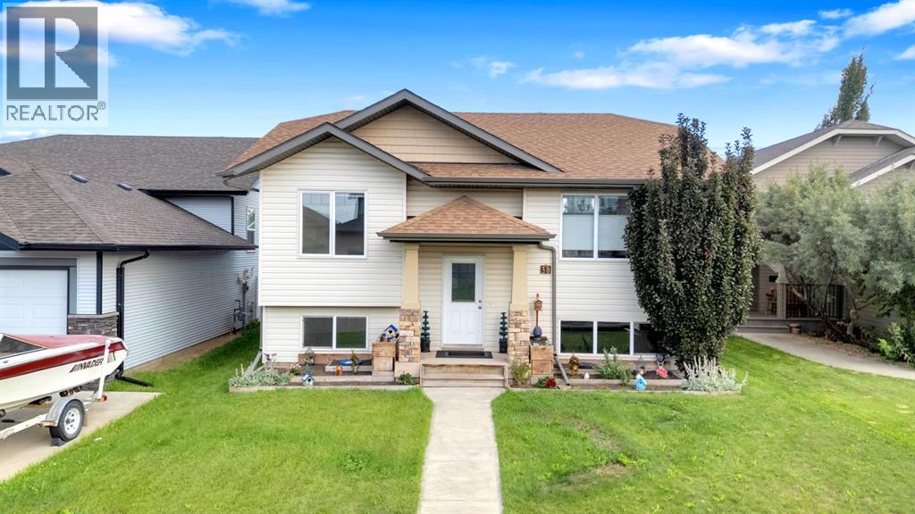 30 Bowman Cir, Sylvan Lake, AB T4S 0H9