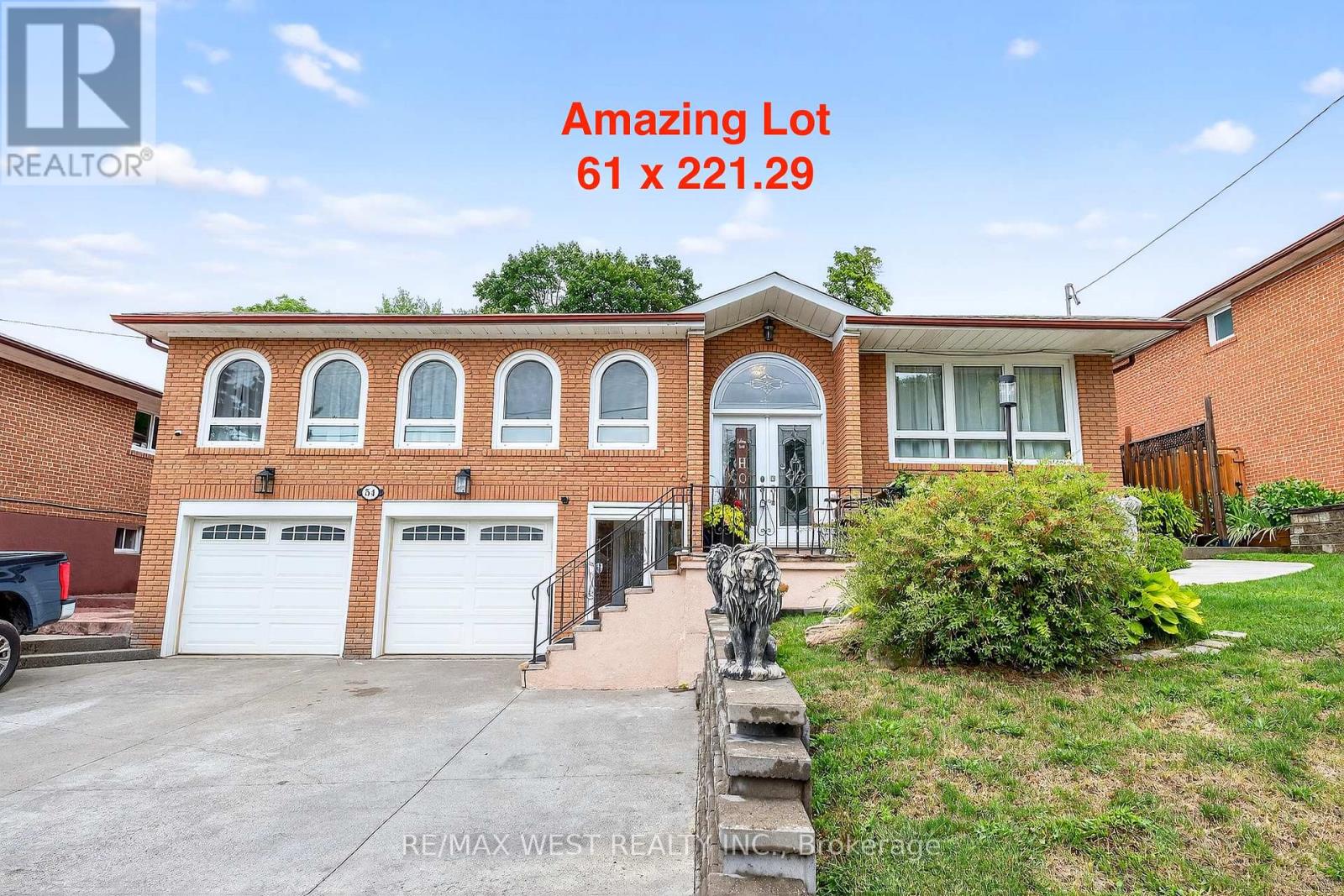 54 Barker Ave, Toronto Thistletown-beaumonde Heights, ON M9V 4A1