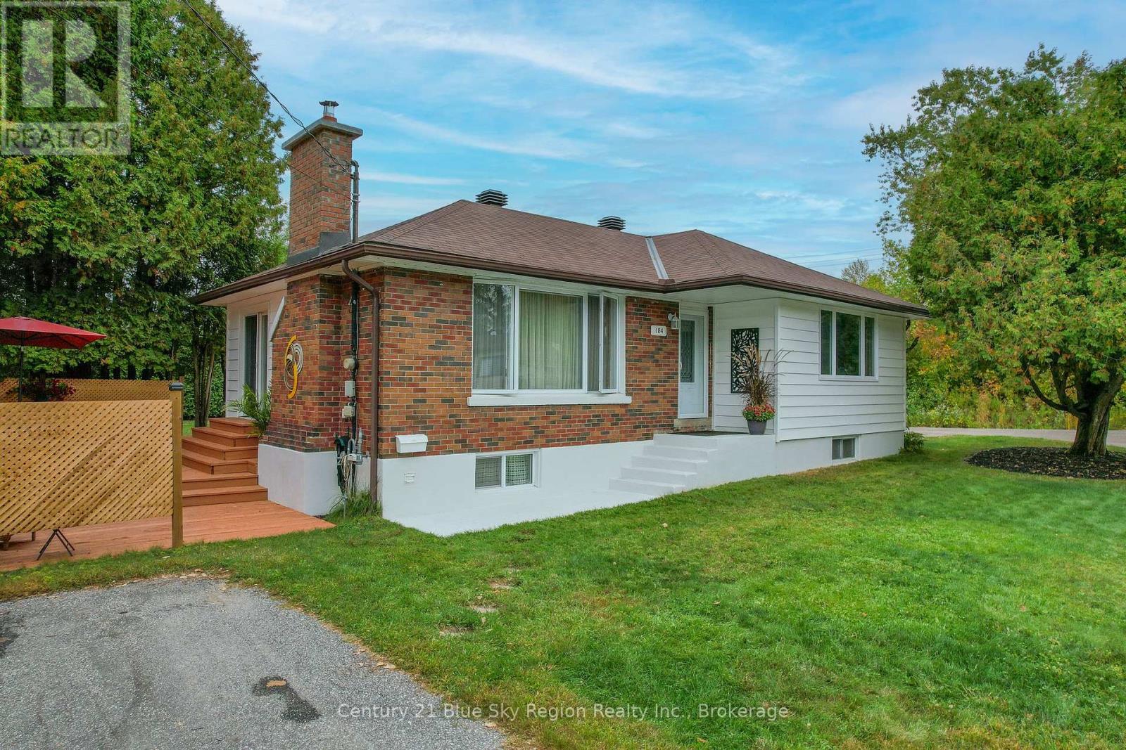 184 Lake St, North Bay West End, ON P1B 4M8