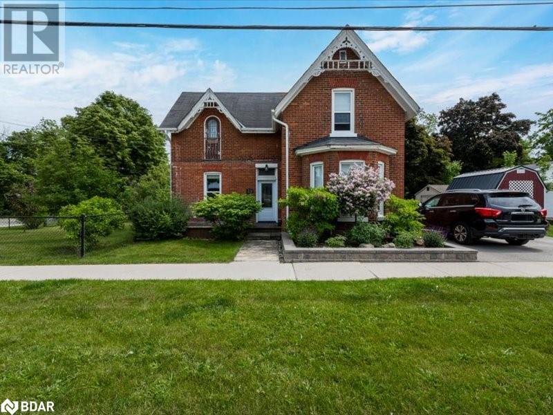 49 Park St, Barrie, ON L4N 1H7