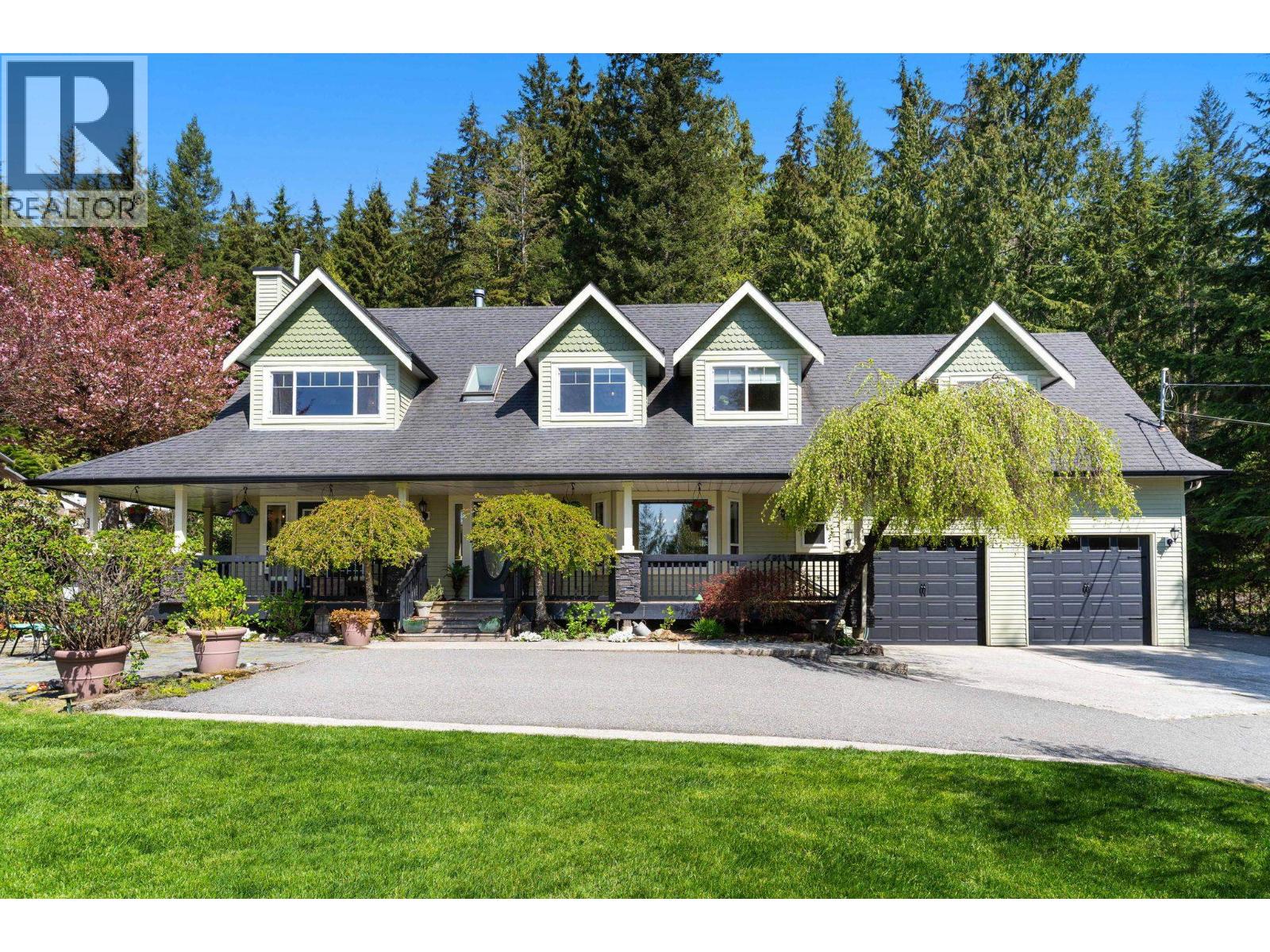 12815 Willow Pl, Maple Ridge, BC V2W 1N5